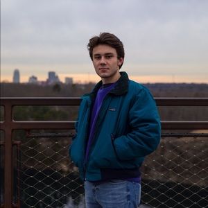 Meet your Posher, Hunter